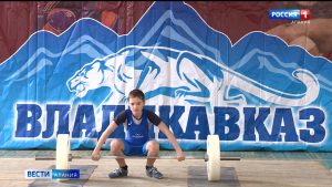 Во Владикавказе проходит первенство республики по тяжелой атлетике