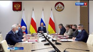 33 милуан сомæй фылдæр ахуыргæнджытæн дихгонд æрцæудзæн кълæстæн разамынды, æмæ се нæниздзинад хъыгдард кæмæн у, ахæм сывæллæттимæ кусыны тыххæй