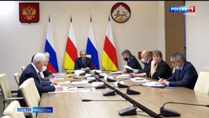 Республикæйы хицауады æрныхас кодтой Владимир Путины амынддзинæдтыл