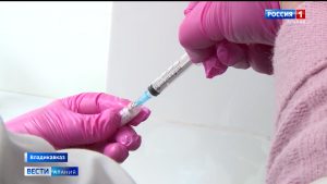 Пункты вакцинации против коронавируса в поликлиниках работают в штатном режиме