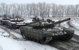 На юге России начались тактические учения с применением бронетехники, ракет и артиллерии
