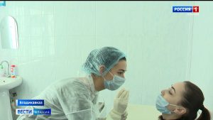 В поликлиниках Владикавказа продолжается наплыв пациентов, врачам помогают студенты СОГМА и медколледжа
