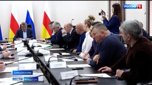 Æхсæнадон транспорты фæндаггаджы аргъæн ныртæккæйы уавæрты фæфылдæр кæнæн нæй – Сергей Меняйло