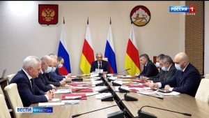 Цæгат Ирыстоны снысан кодтой социалон æгъдæуæй ахсджиаг объектты æрæзтады æмæ бындурон цалцæджы подрядон организацитæ