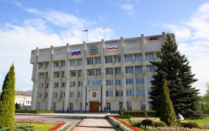 Прокуратура выявила нарушения в планах АМС Владикавказа по вырубке зеленых насаждений при строительстве будущих парковок