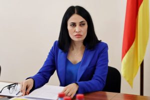 ЦИК Южной Осетии просит суд разъяснить причину отмены даты второго тура выборов президента