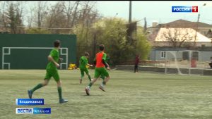 Во Владикавказе проходит республиканский турнир по футболу среди школьных команд на Кубок главы РСО-А