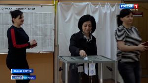 «Наша задача – выбрать достойного президента и войти в состав России»: как в РЮО прошел первый тур голосования