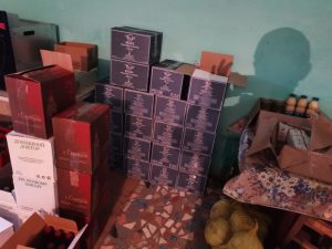 У жителя Моздокского района изъяли более трех тысяч бутылок нелегальной спиртосодержащей продукции