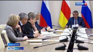 6-æм маймæ нæ республикæйы æппæт рекламон баннертыл хъуамæ уой ветеранты портреттæ