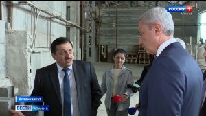 Борис Джанаев посетил инновационное предприятие «Токар»