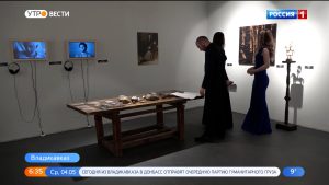 Выставочный проект «Семейный портрет в интерьере. Цхурбаевы» открылся во владикавказском Центре современного искусства