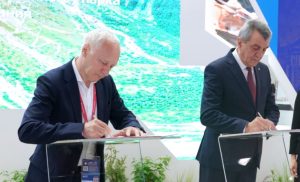 Сергей Меняйло и Владимир Гуриев заключили соглашение о намерениях по созданию частного индустриального парка во Владикавказе