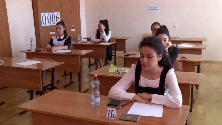 Выпускник кизлярской школы набрал 100 баллов на ЕГЭ по биологии