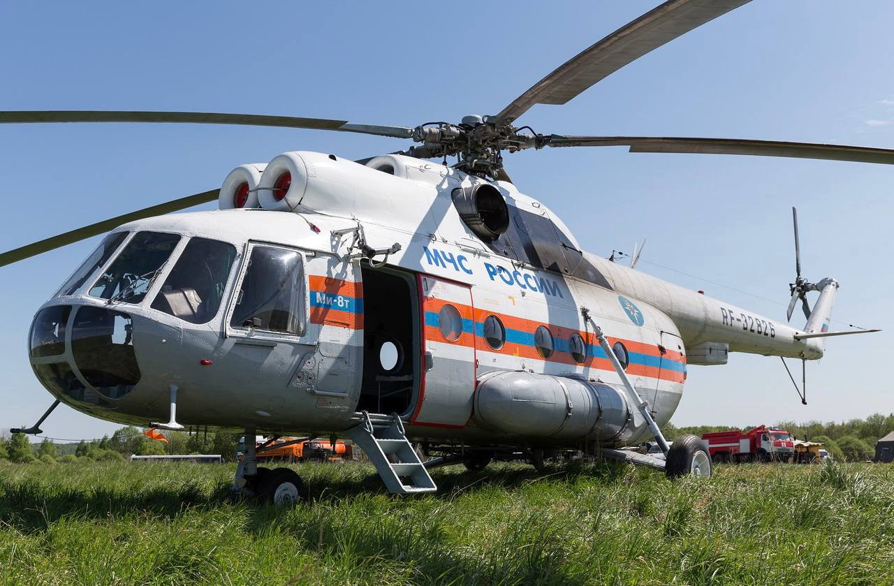 В Северную Осетию для эвакуации альпиниста вылетел вертолет МЧС России