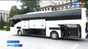 Цæгат Ирыстоны презентаци скодтой, Китайы кæй аразынц, ахæм автобустæн