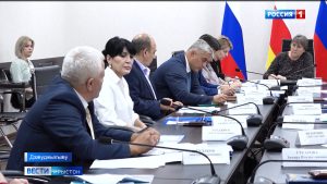 Æнахъом сывæллæтты бартæ хъахъхъæныны фарстатыл ныхас цыди ведомствæты хсæн къамисы æмбырды, разамынд ын лæвæрдта Тугъанаты Ларисæ