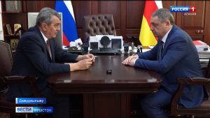 Сергей Меняйлойæн ма кусæг фембæлд уыди Икъаты Русланбегимæ