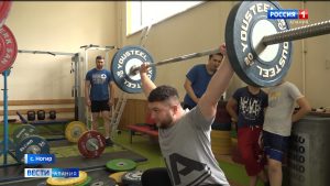 Осетинские тяжелоатлеты с триумфом вернулись с Чемпионата России и готовятся к новым стартам