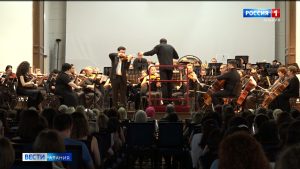 Пятый сезон в филиале Мариинского театра завершился концертом симфонического оркестра
