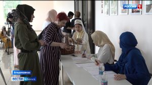 Во Владикавказе проходит межконфессиональная конференция «Роль матери-женщины в формировании гражданской идентичности молодежи»