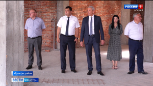 Цæгат Ирыстоны  хицауады сæрдар Дзанайты Барис кусæг балцы уыд Æрæфы районы