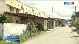 Поселок Молодежныйы цæрджытæ Джызæлмæ фистæгæй машинæйæ тагъддæр бахауынц