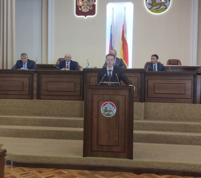Виталий Назаренко избран сенатором от парламента Северной Осетии седьмого созыва