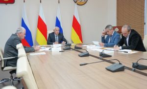 Ирбек Томаев провел заседание комиссии по предупреждению и ликвидации чрезвычайных ситуаций