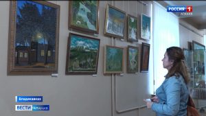 Выставка работ Владимира Корнаева «Свет души» открылась во дворце «Металлург»