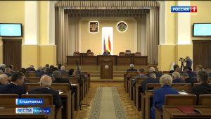 Во Владикавказе состоялось первое заседание парламента РСО-А седьмого созыва, председателем избран Таймураз Тускаев