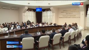 29-æм ноябры онг республикæйы студенттимæ фембæлдзысты 50 куыстуаты разамонæгæй фылдæр