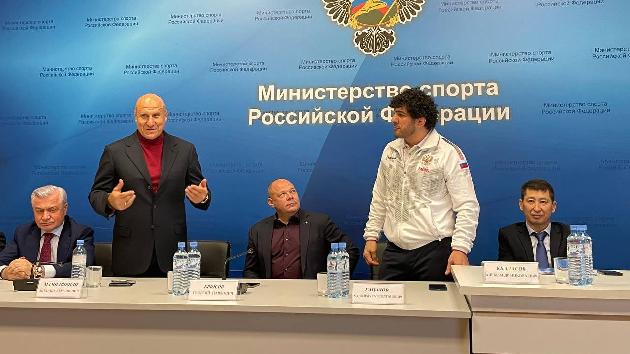 Хаджимурат Гацалов возглавил сборную России по вольной борьбе