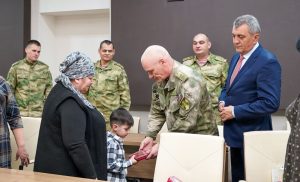 Семьям погибших военнослужащих из Северной Осетии переданы ордена Мужества