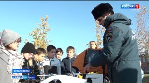 Для учеников школы «Интеллект» провели день открытых дверей в пожарно-спасательной части Владикавказа