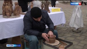 Жители Алагирского района, заключившие соцконтракты, представили результаты своего труда на выставке-ярмарке