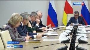 Цæгат Ирыстоны æмæ Гуырдзыйы арæнты сæрты ахизынмæ рады лæууынц мин уæзласæн машинæйæ фылдæр