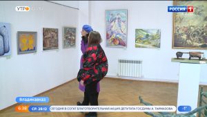 В выставочном зале Союза художников открылась традиционная выставка-конкурс «Вернисаж года-2022»