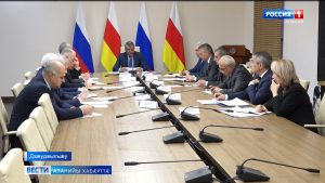 335 милуан сомы республикæйы бюджетæй дихгонд æрцæудзæн, 17 азы онг кæуыл цæуы, ахæм сывæллæттæн фиддонтæн