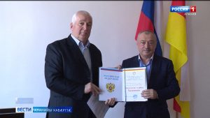 Таухъазахты Алыбегæн саккаг кодтой Цыколайы хъæуы кадджын гражданины ном