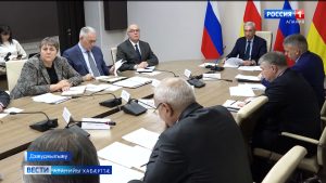 «Уæллаг Ларсы» арæнты сæрты ахизынмæ сæ радмæ æнхъæлмæ кæсынц транспорты мин иуæгæй фылдæр