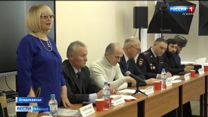 Во Владикавказе прошел круглый стол на тему укрепления межнациональных и межконфессиональных отношений