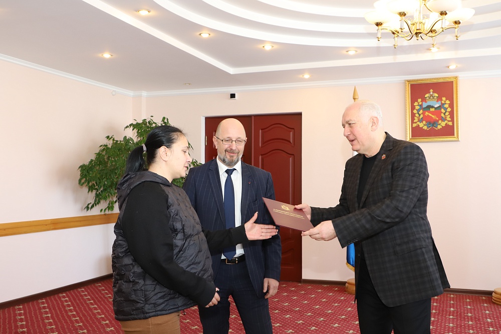 Десять семей во Владикавказе получили сертификаты на улучшение жилищных условий