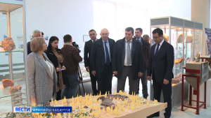 Дзæуджыхъæуы кусæг балцы уыд Узбекистаны генералон консул Цæгаткавказаг æмæ Хуссар федералон зылдты