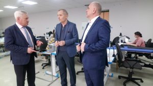В Ардоне открылось новое швейное производство, цех посетил министр экономического развития Заур Кучиев