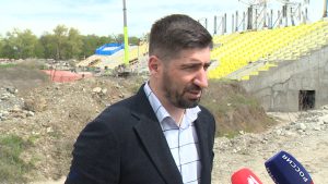 Стадион «Спартачы» цы фарстатæ сæвзæрд, уыдон хъуамæ подрядон организаци аиуварс кæна 5 къуырийы мгъуыдмæ