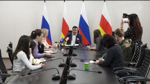 Управляющий отделением Социального фонда России по республике Сергей Таболов провел пресс-конференцию