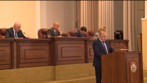 Парламенты советы уæнгтæ рахæцыдысты, цалдæр федералон закъонмæ ивддзинæдтæ бахæссыны фарс