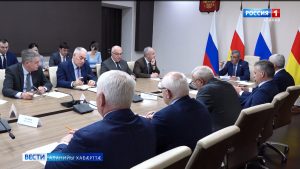 Сергей Меняйло бузныг загъта, Уæлахизы боны кадæн бæрæгбоны мадзæлттыл чи бакуыста, уыцы дзуапдæттæг куыстуæттæн æмæ ведомствæтæн