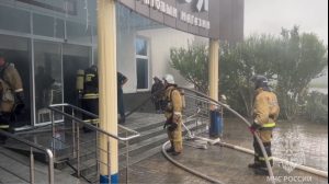 В Моздоке потушили крупный пожар в магазине